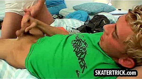 Skater Hunk Gets Fucked Anally And Tugs His Cock thumbnail