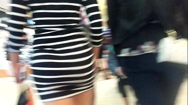 Nonton Nice Candid Booty Walking In Short Dress At Mall thumbnail