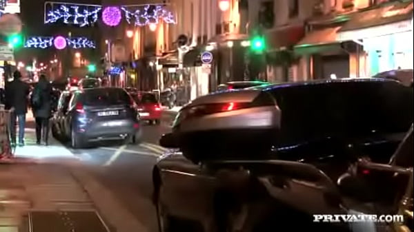 Nonton Alice Has Tattoos And Attitude As She Fucks A Bar Of Men thumbnail