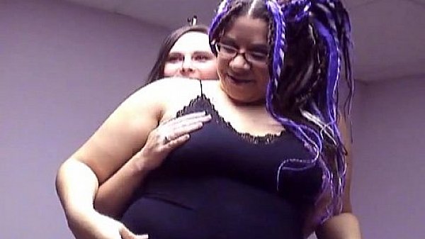 Nonton Lesbian Webgirls thumbnail