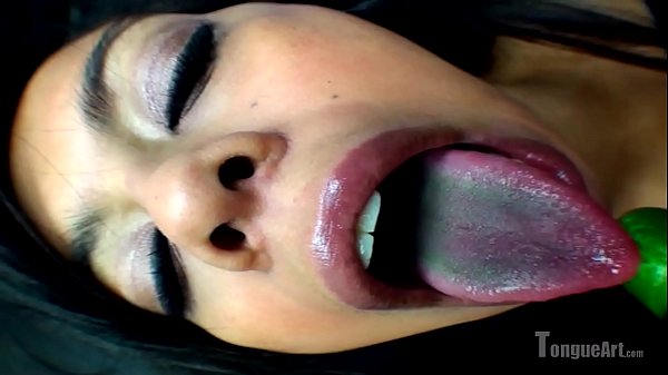 Pixie Shows Her Huge Mouth thumbnail