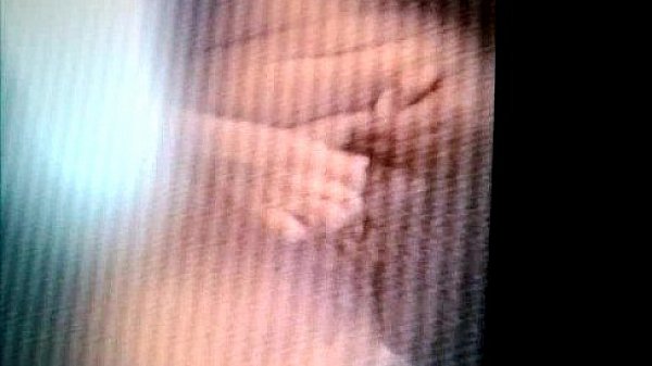 Nonton Espiando A Mi Cu&ntilde;ada1 thumbnail