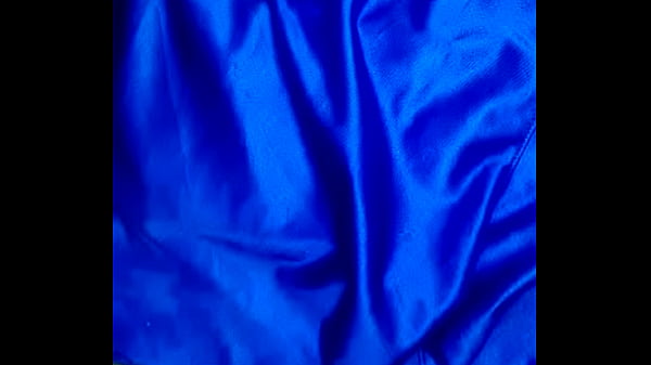 Mi Amigo Juan Lechea Sobre Su Short Azul thumbnail