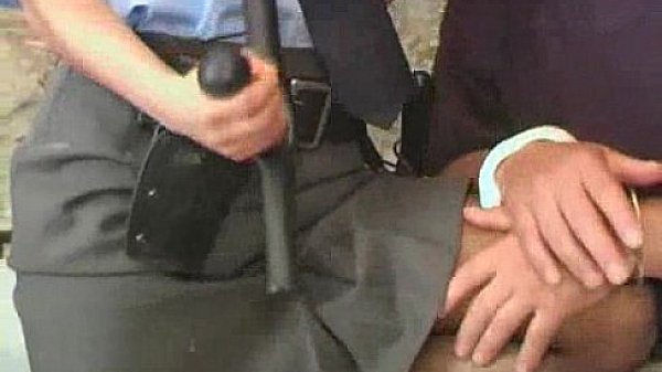 Nonton Cops And Robbers thumbnail