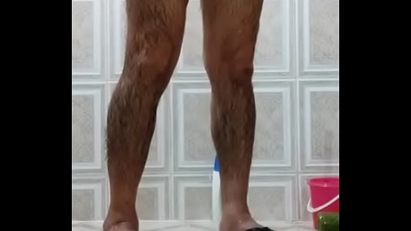 Jugando Con Mi Dildo En El Ba&ntilde;o thumbnail