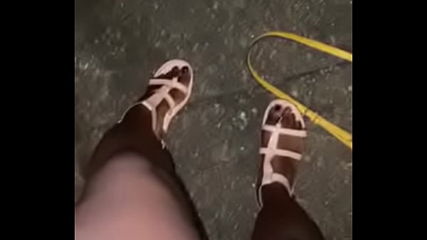 Nonton Let Me Crush You thumbnail