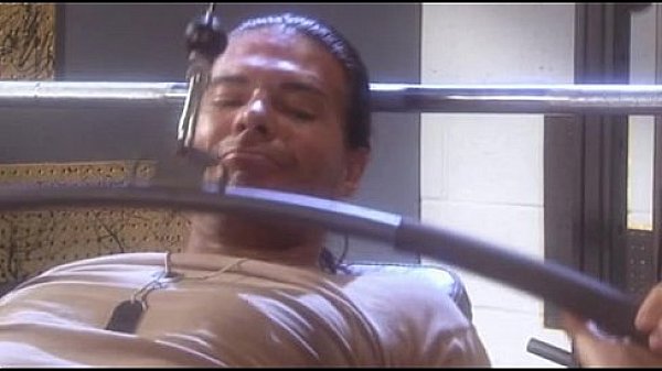 Nonton Sue Diamond Fucks Marine In Gym Roon thumbnail