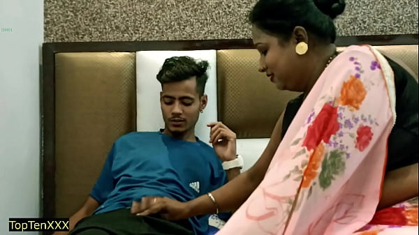 Desi Village Bhabhi Hardcore Rough Sex! Bhabhi Sex thumbnail