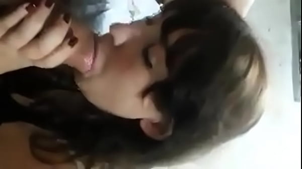 Nonton Camila Petera thumbnail