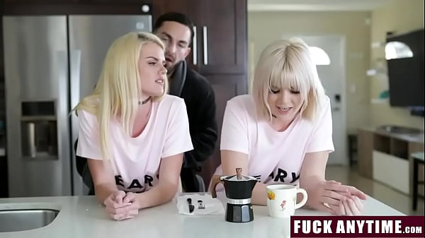 Nonton Luck Guy Can Fuck Teens Anytime He Wants thumbnail