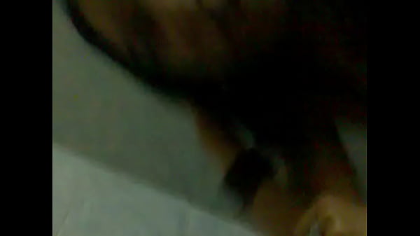 Nonton Majo Medina Culeando En Un Ba&ntilde;o thumbnail