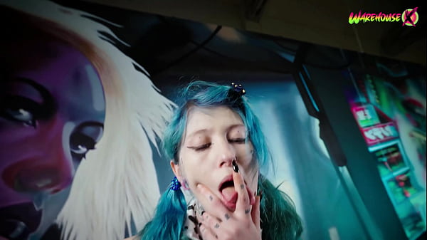 Nonton 18 Year Old German Girl Tries To Fist Her Tight Pussy For The First Time thumbnail