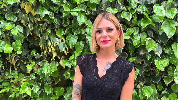 Les Courbes De Naomi Affolent Ses Partenaires... thumbnail