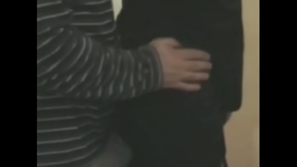 Nonton Nikita Valentin Plays With Gropers In The Crowd On Her Way To Office ! thumbnail