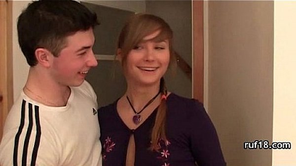 Nonton Kinky Teen Slut Jammed In Her Place thumbnail