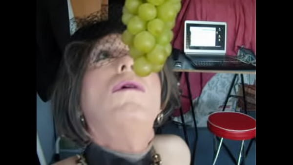 Nonton Liane Et Le Raisin Vert thumbnail