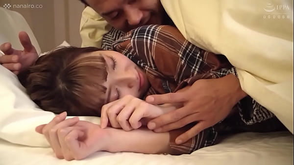 寝起きのパジャマエッチ／hina thumbnail