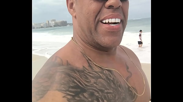 Negro mais lindo de copacabana