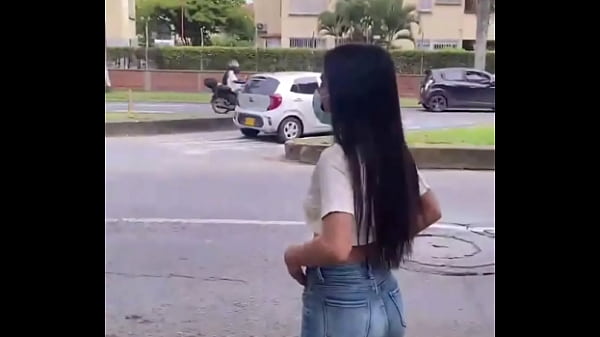 Ligando A Linda Flaca Culona En La Calle, T&eacute;rmino Clav&aacute;ndole Mi Polla Sin Pensarlo thumbnail