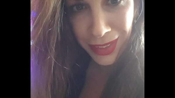 Nonton Episode 2/6 "karaok&eacute; Jouissif Avec Mon Micro" De La Mini Saison Milf Salope ... thumbnail