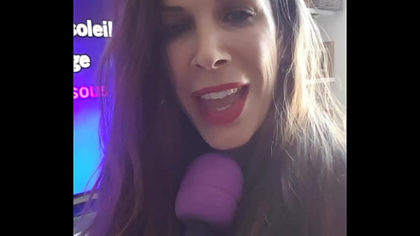 Episode 2/6 &quot_Karaok&eacute_ jouissif avec mon micro&quot_ de la mini saison MILF SALOPE ...