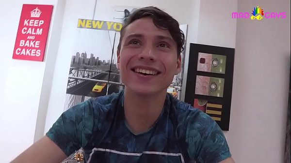 Sudamericano Hetero Desparrama Toda Su Leche thumbnail