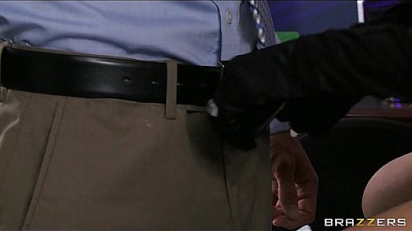 Nonton Slutty Blonde Paitent Begs Her Doctor To Give Her Some Hard Dick thumbnail