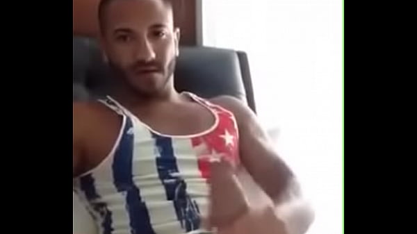 Amador – Roludo punheteiro