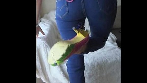 Fetiche de culo, humillaci&oacute;n de amante sexy, adicci&oacute;n 