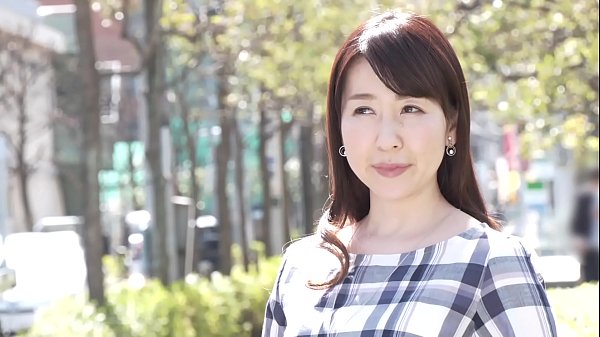 Nonton エロに対するポテンシャルの高さがこの一言で伝わってくる月原和奈さん40歳。 thumbnail