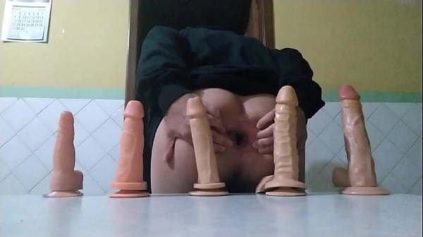 1 Ano De Xvideos E 5 Dildos thumbnail