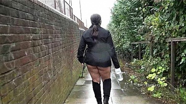 Busty Flashing Kimberleys Bbw Public Nudity And Naughty Exhibitionism Of Chubby thumbnail