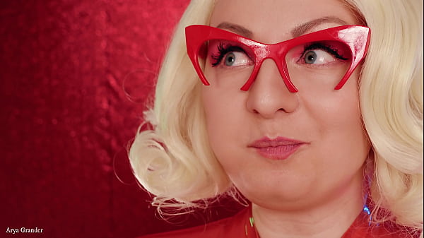 Sexual Curvy Milf Food Fetish Clip thumbnail