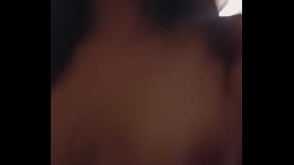 Tengo sexo con mi amiga con grandes tetas 