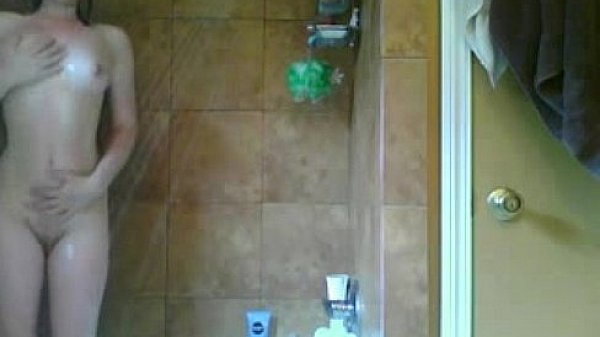 Nonton Bathroom Masturbation On Cam thumbnail