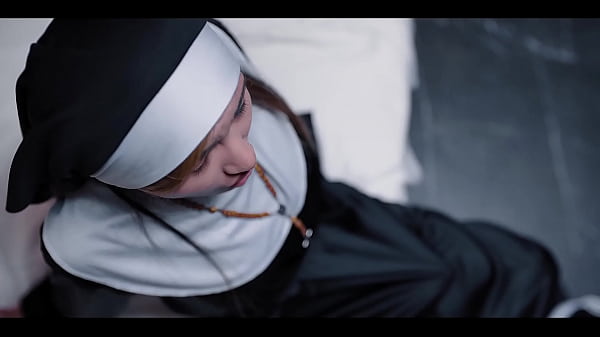 Nonton Nuns Have Unholy Fuck When One Of Them Grows A Huge Dick thumbnail