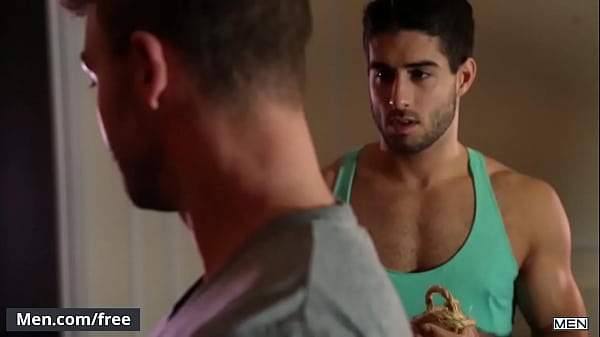 Sexy hunks - Men.com 