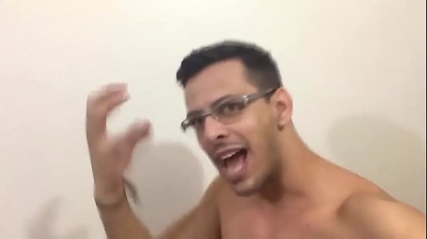 Nonton Pare De Se Masturbar thumbnail