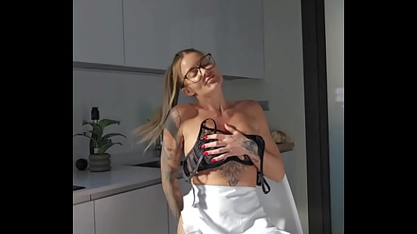 Alors ce n est que le d&eacute;but des b&ecirc;tises dans la cuisine... regarde tes ... 