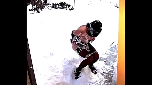Blindfolded Tranny In The Snow thumbnail
