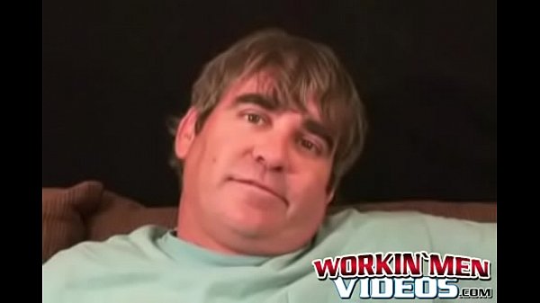 Chubby Amateur Strips And Masturbates thumbnail