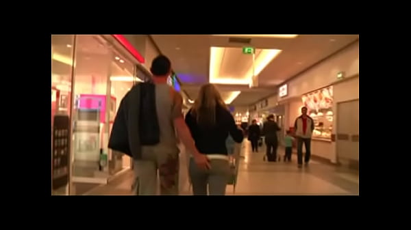 Having Sex In The Mall thumbnail