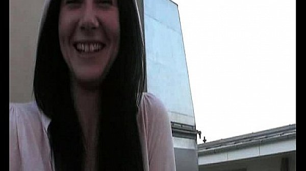 Nonton A Beaver On The Roof thumbnail