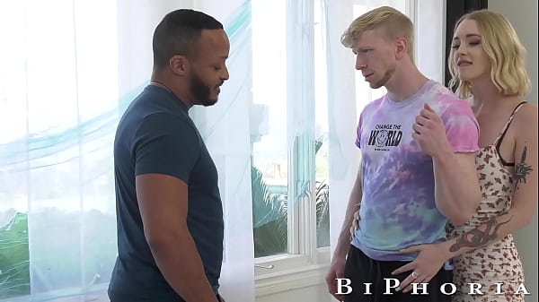 Abbed Out Hunk Bangs Hot Couple thumbnail