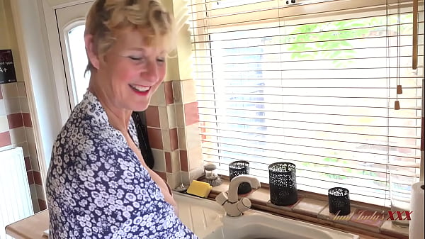 Busty Mature Housewife Sucks your Cock in the Kitchen (POV Experience) 
