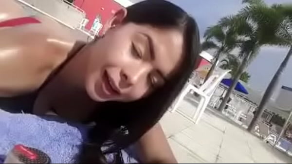 Nonton Hermosa Mostrando thumbnail