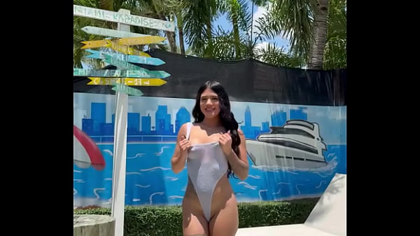 Nonton How Many Times They Bounced? thumbnail