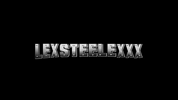 Nonton Nikki Nievez Takes Off Her Thong Bikini And Fucking With Lex Steele! thumbnail