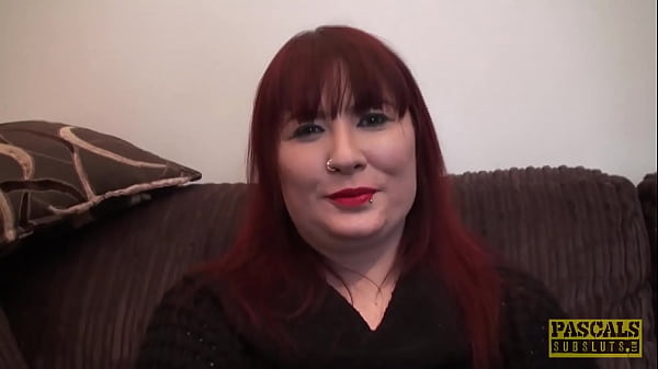 Submissive redhead receives cum in mouth 