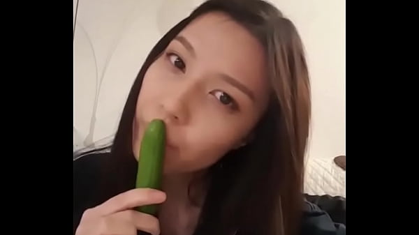 Nonton Birthdayeggy - Asian Licks Mini-vegetable thumbnail